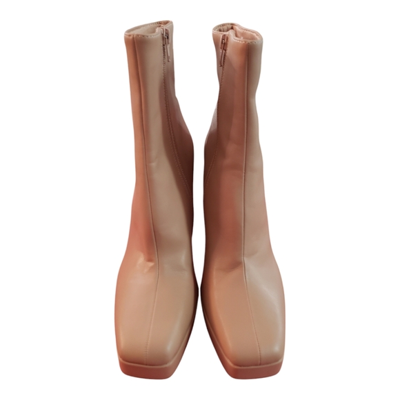 (NWOB) STEVE MADDEN "FELICITY" ANKLE ZIP BOOT SZ 10 (4.5" HEEL) NUDE/BLUSH - Picture 1 of 3